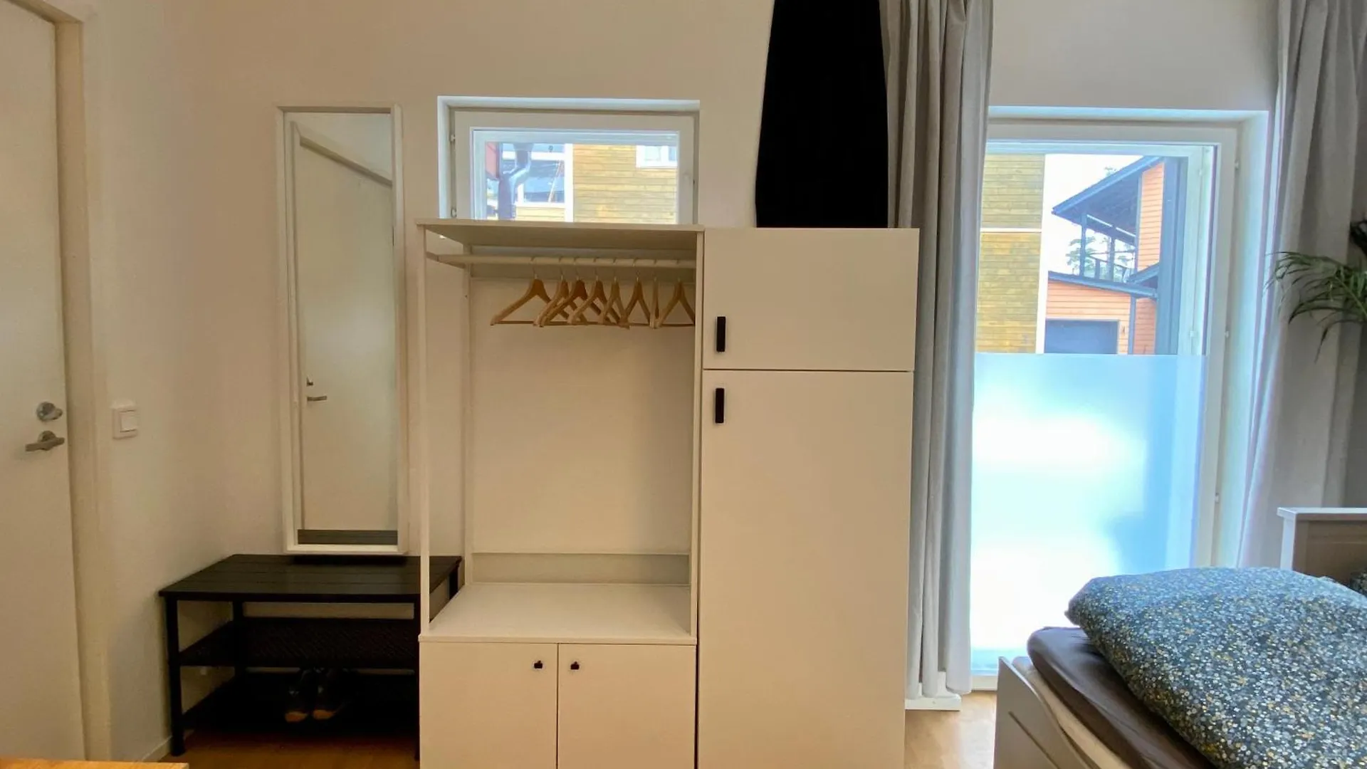 Tranquil Studio Near Nature, Free Parking& Wifi Helsinki Finland